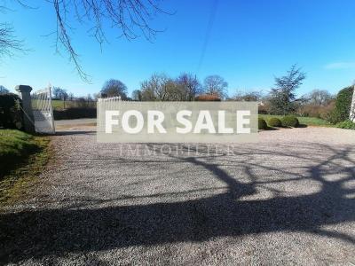 Detached Country House with Outbuilding