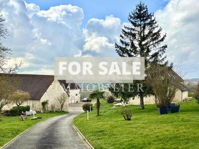 Detached Country House with Lake and Open Views