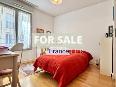 Apartment in Heart of Town