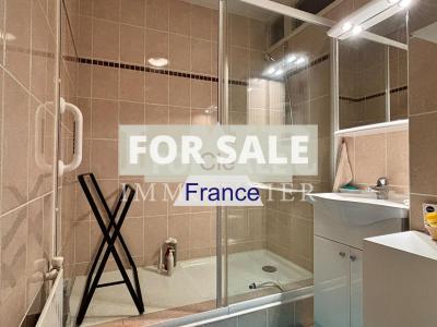 Apartment in Heart of Town