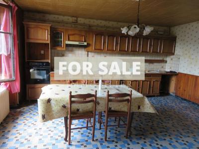 Detached House With Garden And Outbuilding