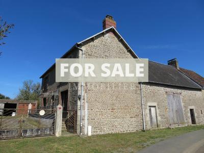 Detached House With Garden And Outbuilding