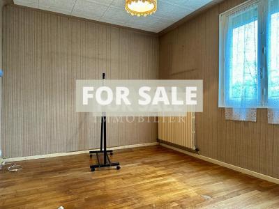 Detached House with Landscaped Garden