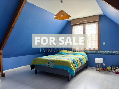 Detached House with Landscaped Garden