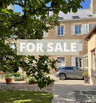 Superb Apartment with Elevator and Parking