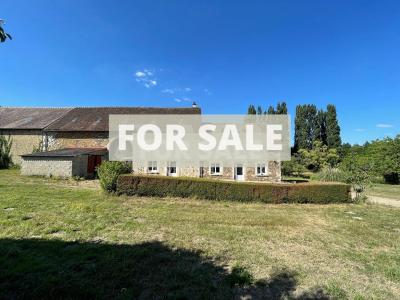 Country House with Lots of Land and Pond