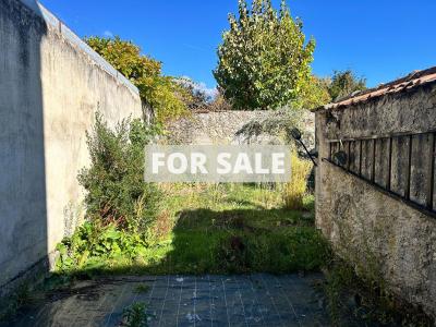 Town House with Nice Garden