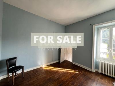 Town House with Neat Garden