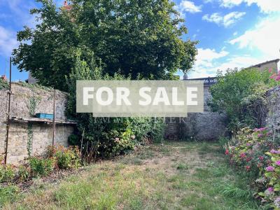 Town House with Neat Garden