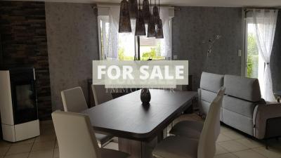 Detached House with Landscaped Garden