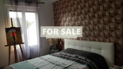 Detached House with Landscaped Garden