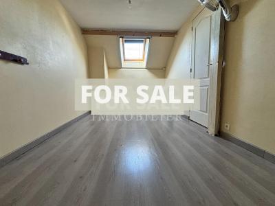 Detached House with Garden in Rural Setting