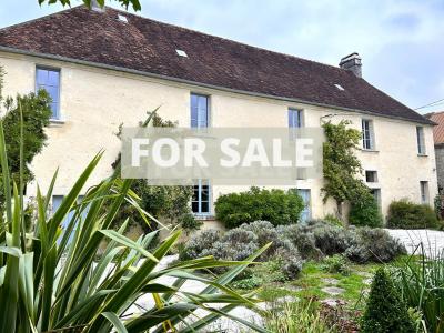 Demeure De Caractere A 20 Min D\'argentan Avec Dependances Et Hectares