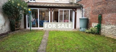 Town House with Neat Garden