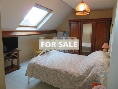 Detached House with Landscaped Garden