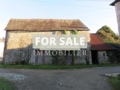 Detached Country House with Outbuilding
