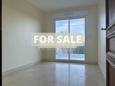 Contemporary Detached House in Good Order