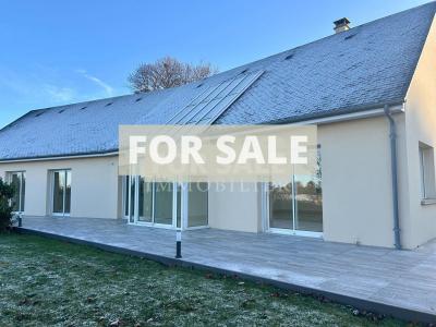 Contemporary Detached House in Good Order