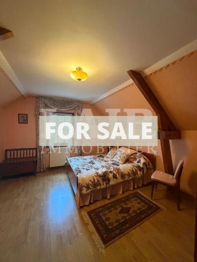 Lovely Detached House and Garden