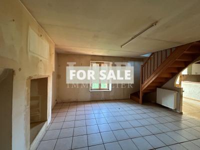 Detached Country House in Rural Hamlet