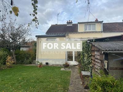 Nice House with Garden in Town
