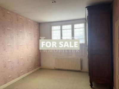 Nice House with Garden in Town