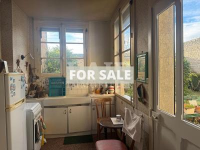 Traditional House with Garden