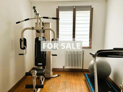 Charming Detached House and Garden