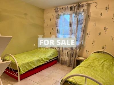 Detached House with Landscaped Garden