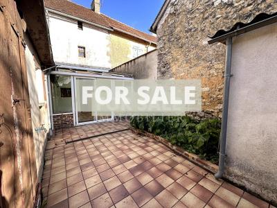 Lovely Village House, Ideal Holiday Home