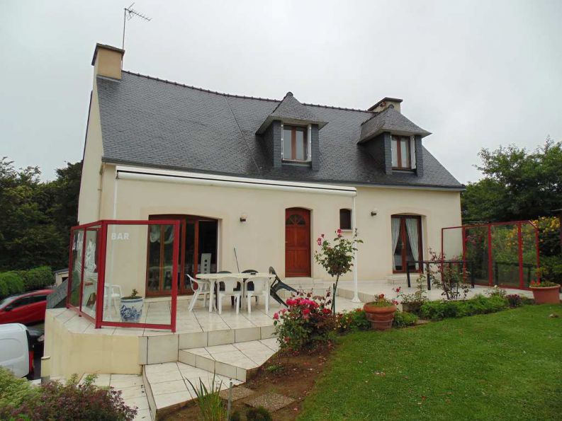 3 Bedrooms - Maison - For Sale