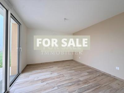 Detached House with Garden