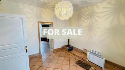 Beautiful House with Views of the Chateau