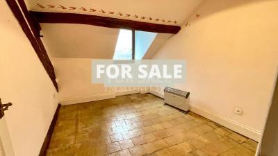 Beautiful House with Views of the Chateau