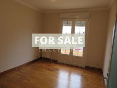 Detached House with Garden in Nice Location