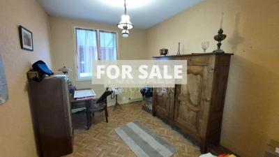 Detached House with Garden and Open View