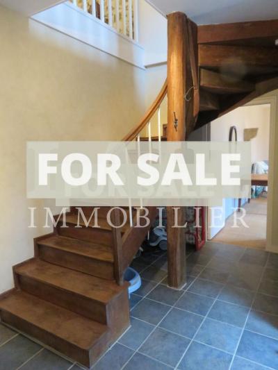 Detached Country House with Outbuilding