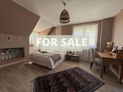 Detached House with Garden in Spa Town