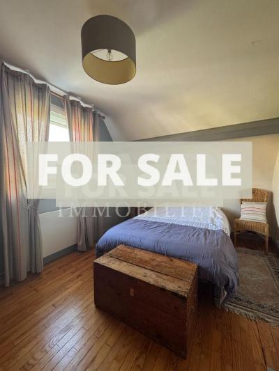 Detached House with Garden in Spa Town