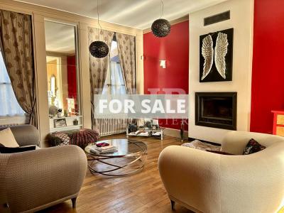 Splendid High-Quality Manor House with Pool