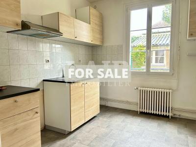 Town House with Nice Garden