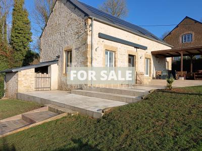 Fully Renovated Beautiful House and Garden