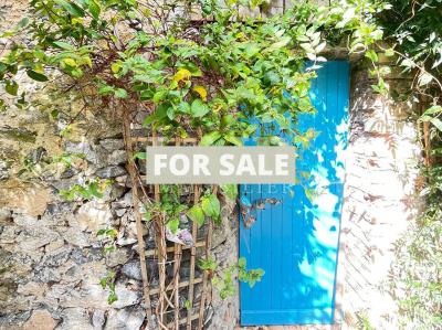 Charming House With Garden And Garage