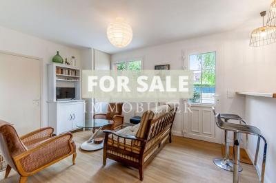 Detached House and a Guest Gite, Lovely Garden