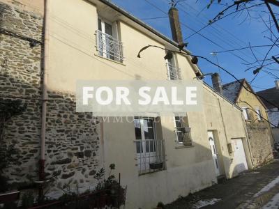 Lovely Town House in Very Good Condition