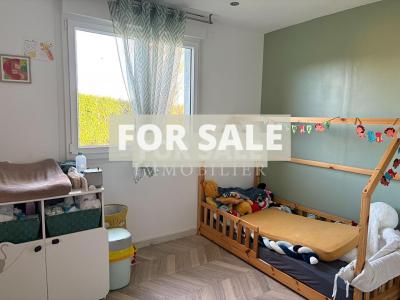 Single Storey Villa With Garden