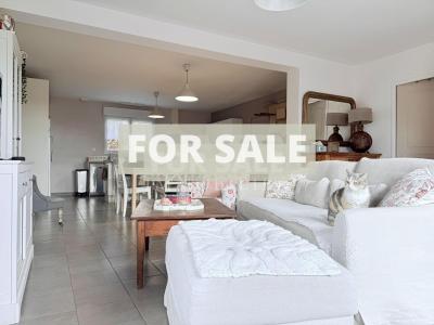 Detached House with Landscaped Garden