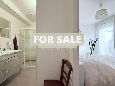 Detached House with Landscaped Garden