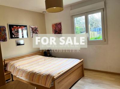 Detached House with neat Garden