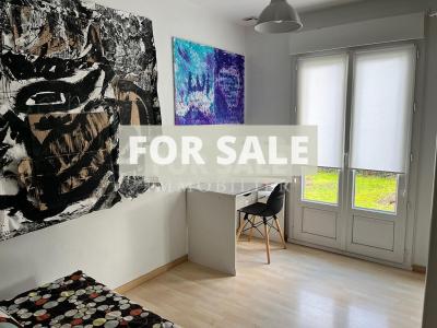 Detached House with neat Garden